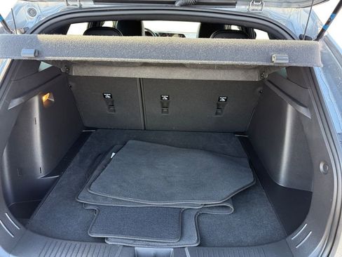 Used 2025 Chevrolet Trax RS w/ Sunroof Package image 19