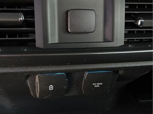 Used 2023 Ford F150 XLT w/ Equipment Group 302A High image 9