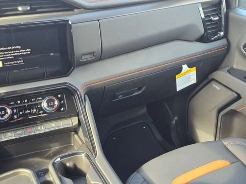 New 2026 GMC Sierra 2500 AT4 w/ AT4 Premium Plus Package AWD/4WD image 16
