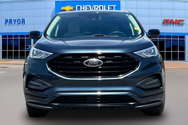 Used 2022 Ford Edge SE w/ Black Appearance Package AWD/4WD image 2