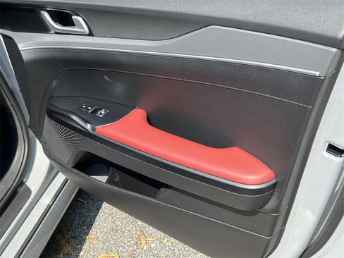 Used 2023 Kia K5 GT-Line w/ GT-Line Premium Package image 10