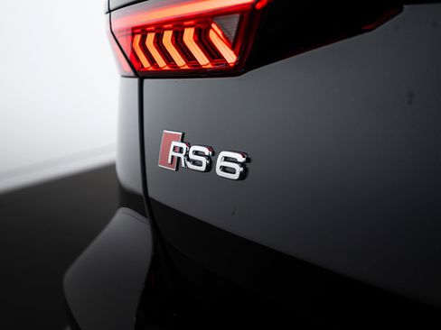 New 2026 Audi RS 6 performance image 19