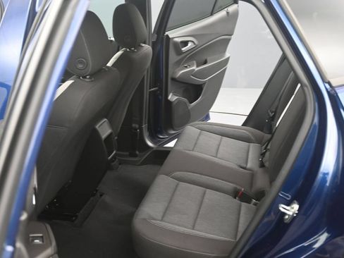 Used 2024 Chevrolet Trax LS w/ LS Convenience Package FWD image 13
