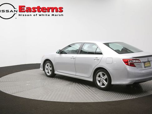 Used 2014 Toyota Camry SE FWD image 63