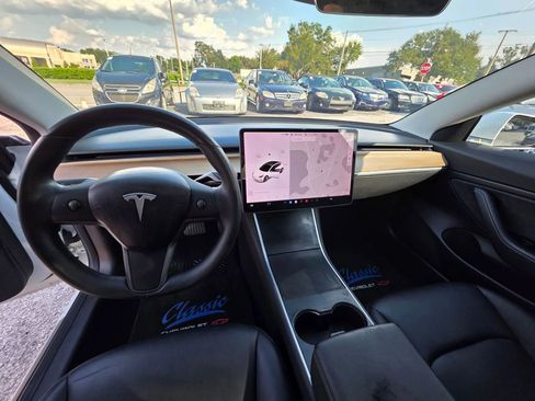 Used 2018 Tesla Model 3 Long Range AWD/4WD image 9