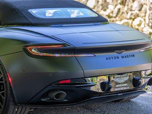 Used 2025 Aston Martin DB12 Convertible RWD image 97