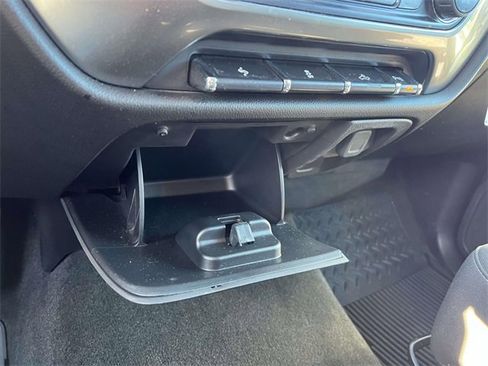 Used 2018 Chevrolet Silverado 1500 LT w/ All Star Edition image 25