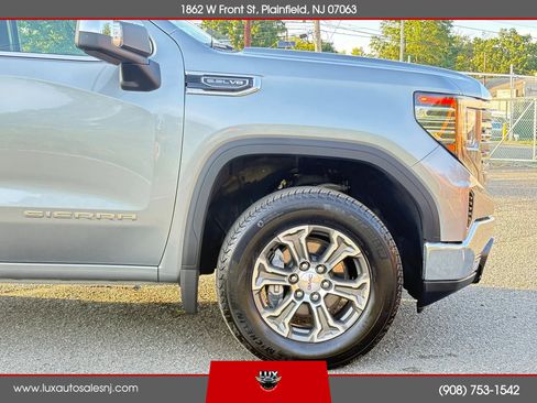 Used 2026 GMC Sierra 1500 SLT AWD/4WD image 10
