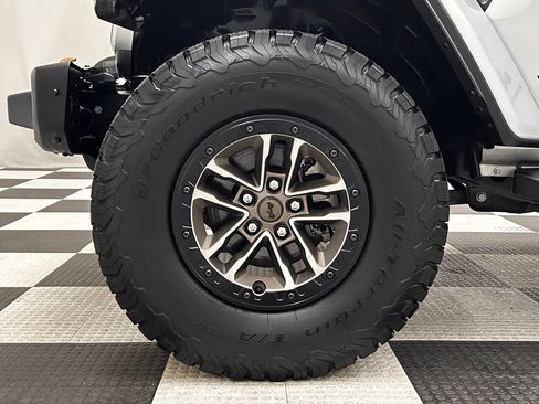 Used 2024 Jeep Wrangler Unlimited Rubicon 392 AWD/4WD image 8