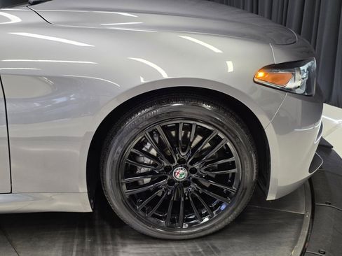 Used 2020 Alfa Romeo Giulia Ti w/ Quick Order Package 22X Lusso image 49