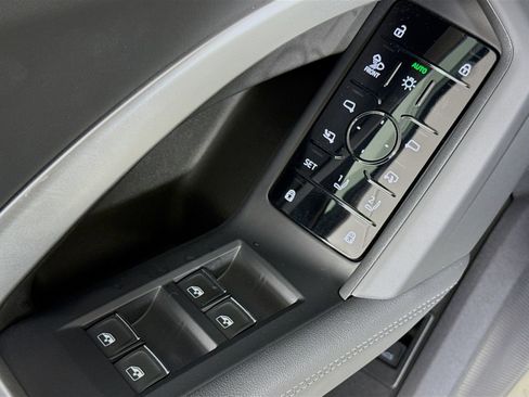 Certified 2025 Audi Q5 2.0T Premium Plus w/ Premium Plus image 17