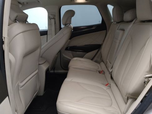 Used 2017 Lincoln MKC Reserve image 18