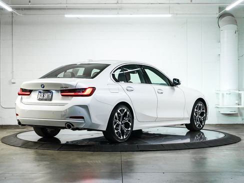 Used 2026 BMW 330i Sedan w/ Convenience Package RWD image 6