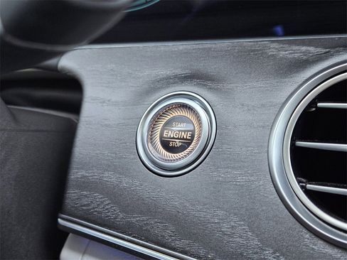 Used 2022 Mercedes-Benz E 350 Sedan image 23