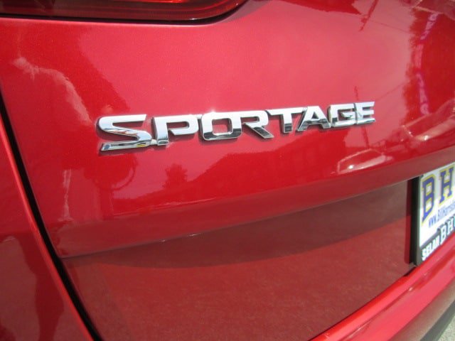 Used 2017 Kia Sportage LX w/ LX Popular Package AWD/4WD image 7