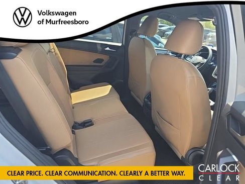 Used 2023 Volkswagen Tiguan SE FWD image 10