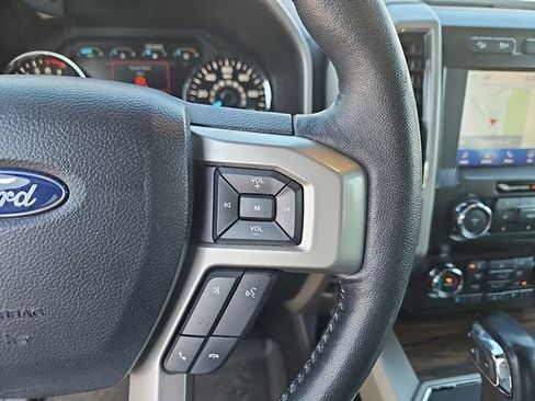 Used 2020 Ford F150 Lariat image 16