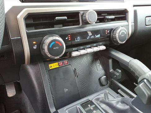 Used 2024 Toyota Tacoma TRD Off-Road w/ TRD Off Road Upgrade Package AWD/4WD image 16