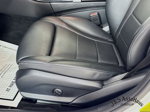 Used 2021 Mercedes-Benz C 300 C 300 image 24