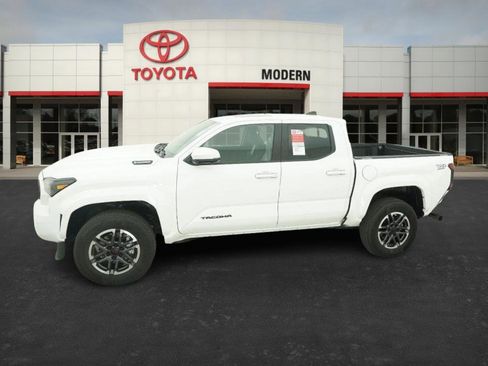 New 2025 Toyota Tacoma TRD Sport image 7