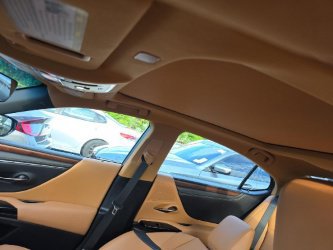 Used 2023 Lexus ES 350 w/ Premium Package FWD image 8