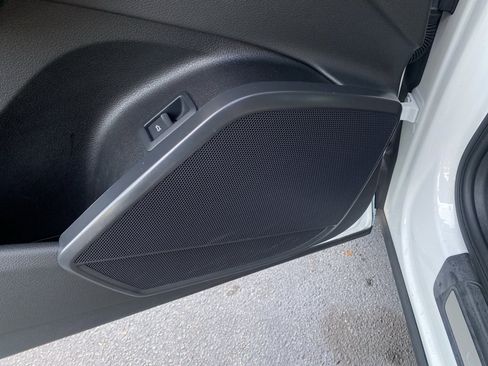 Used 2023 Audi Q5 2.0T Premium w/ Convenience Package image 11