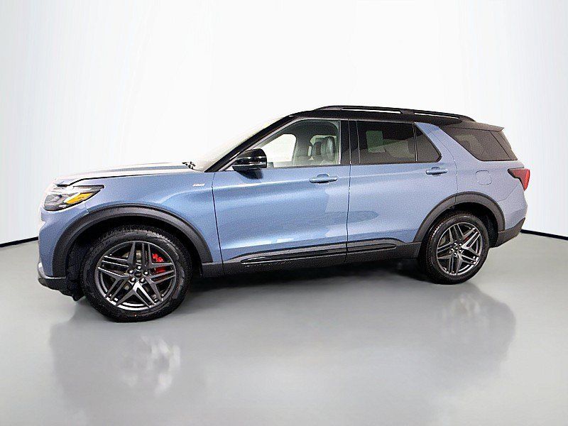 New 2025 Ford Explorer ST-Line w/ Premium Package AWD/4WD image 4