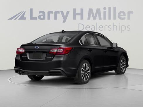 Used 2018 Subaru Legacy 2.5i Premium AWD/4WD image 2
