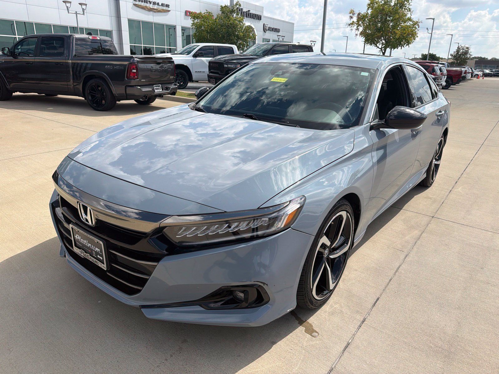 Used 2021 Honda Accord Sport image 9