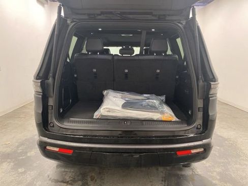 New 2026 Jeep Grand Wagoneer Limited w/ Premium Group II image 32