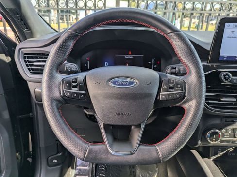 Used 2025 Ford Escape ST-Line image 21