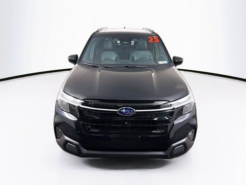 Used 2025 Subaru Forester Touring AWD/4WD image 13