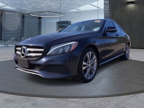Used 2015 Mercedes-Benz C 300 4MATIC Sedan image 2