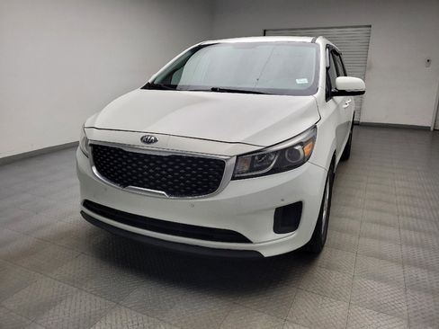 Used 2016 Kia Sedona LX w/ LX Essentials Premium Package FWD image 15