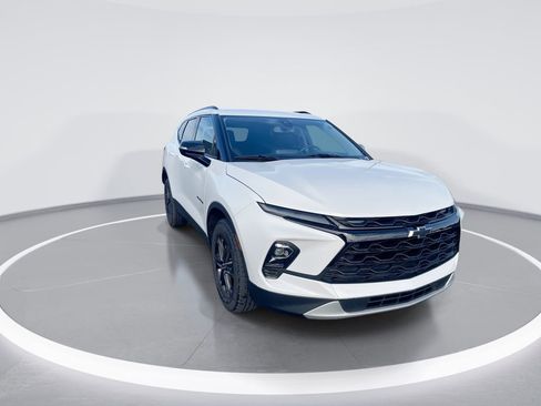 Used 2023 Chevrolet Blazer LT w/ Midnight/Sport Edition AWD/4WD image 2