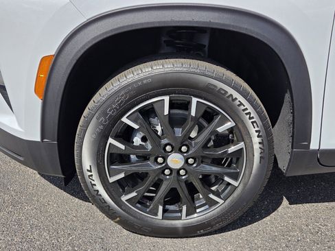 New 2026 Chevrolet Traverse LT w/ Sun and Wheel Package image 4