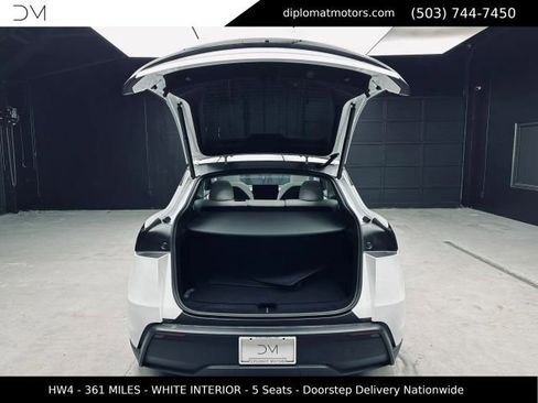 Used 2026 Tesla Model Y AWD image 39