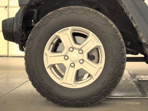 Used 2020 Jeep Wrangler Unlimited Sport S AWD/4WD image 9