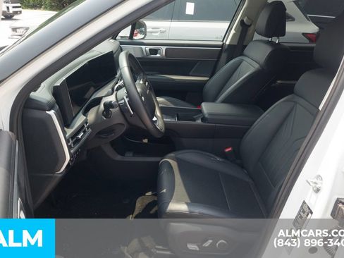Certified 2025 Hyundai Santa Fe SEL FWD image 6