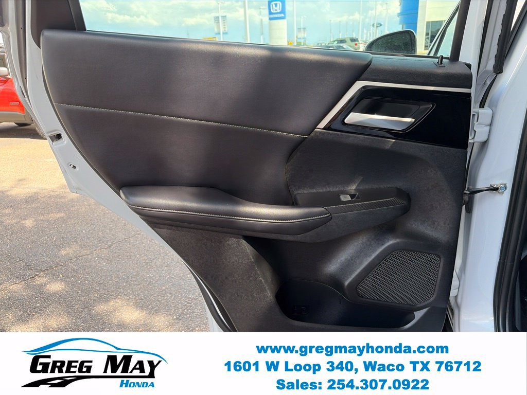 Used 2023 Mitsubishi Outlander SE FWD image 18