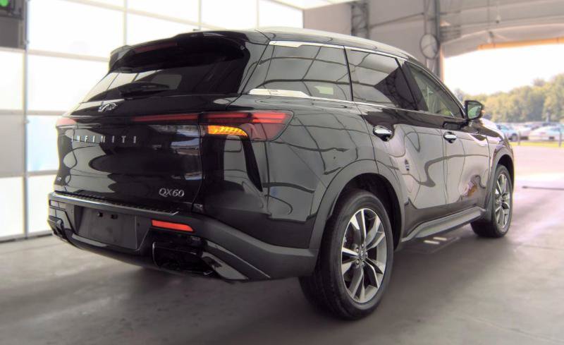 Used 2023 INFINITI QX60 Luxe w/ Cargo Package AWD/4WD image 4