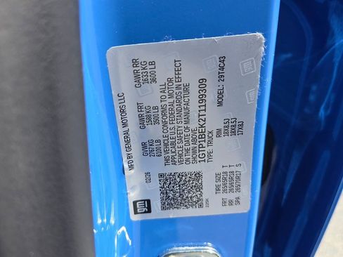 New 2026 GMC Canyon Elevation w/ Convenience Package image 4