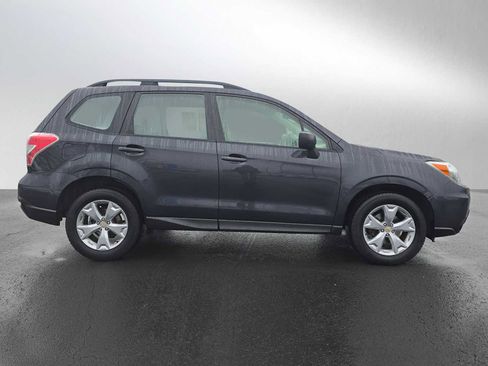 Used 2015 Subaru Forester 2.5i w/ Alloy Wheel Package image 2