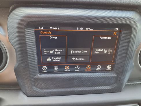 Certified 2020 Jeep Wrangler Sport AWD/4WD image 4
