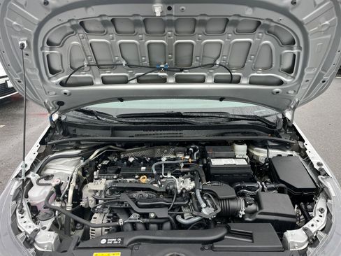 Used 2025 Toyota Corolla LE image 31