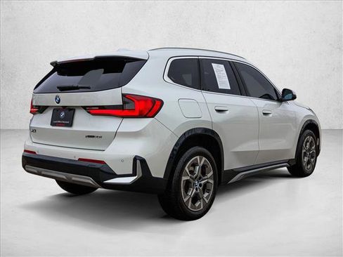 Used 2024 BMW X1 xDrive28i w/ Premium Package image 5