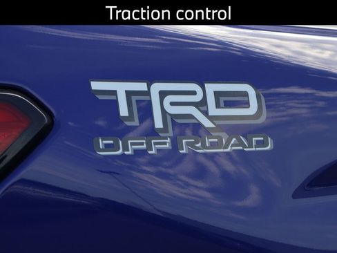 Used 2025 Toyota Tacoma TRD Off-Road AWD/4WD image 9