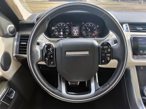 Used 2018 Land Rover Range Rover Sport Supercharged AWD/4WD image 7