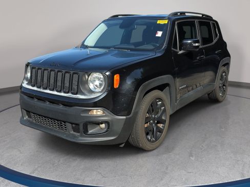 Used 2017 Jeep Renegade Altitude FWD image 1