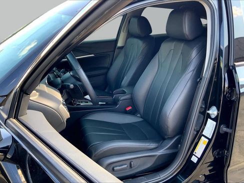 Used 2025 Acura Integra FWD image 8
